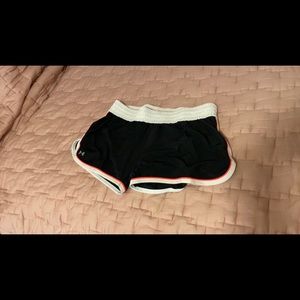 XL Under Armor Semifitted heat gear shorts